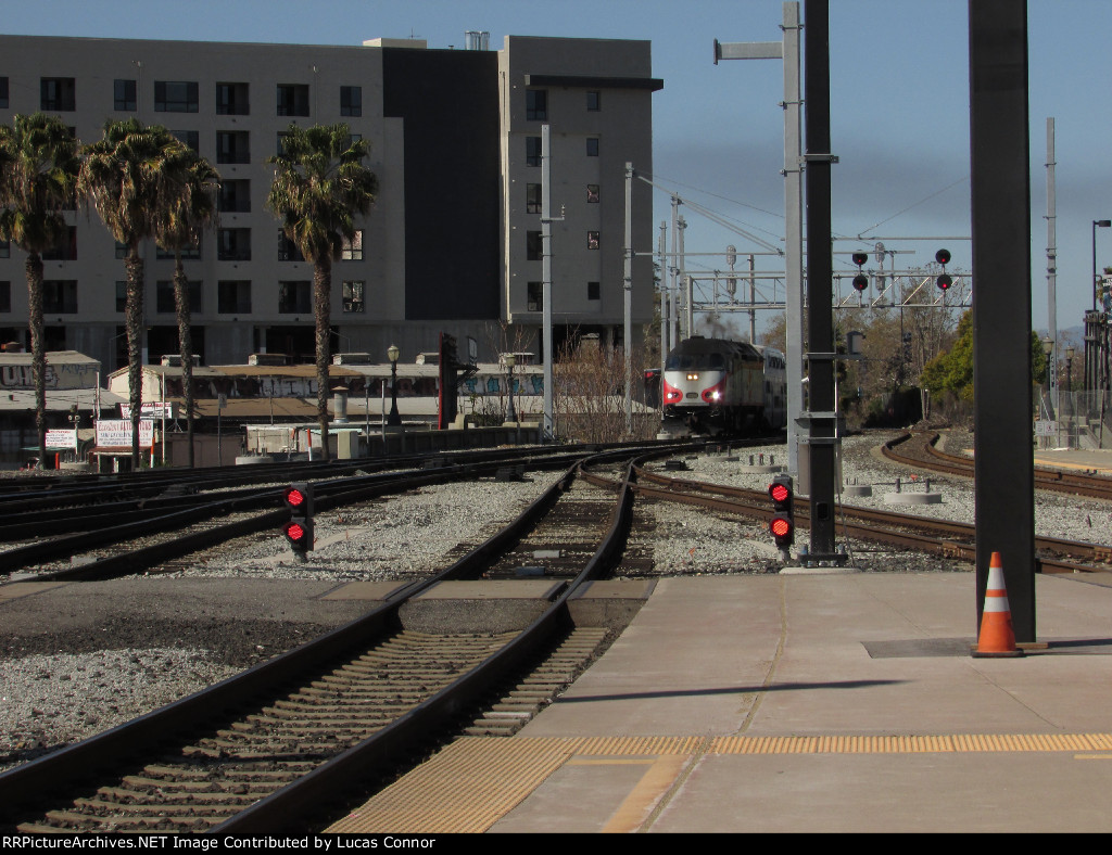 Caltrain 928